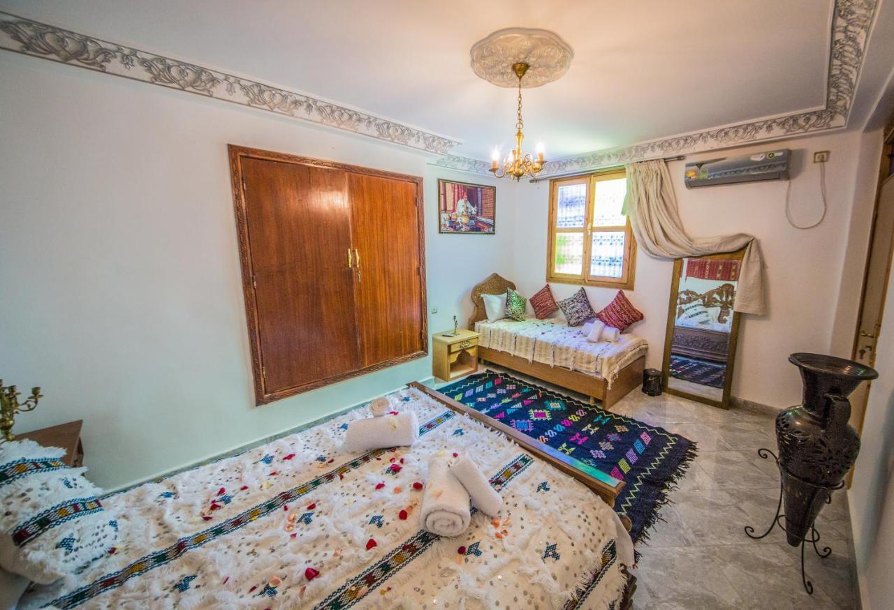 Riad Mahrez Fez Esterno foto