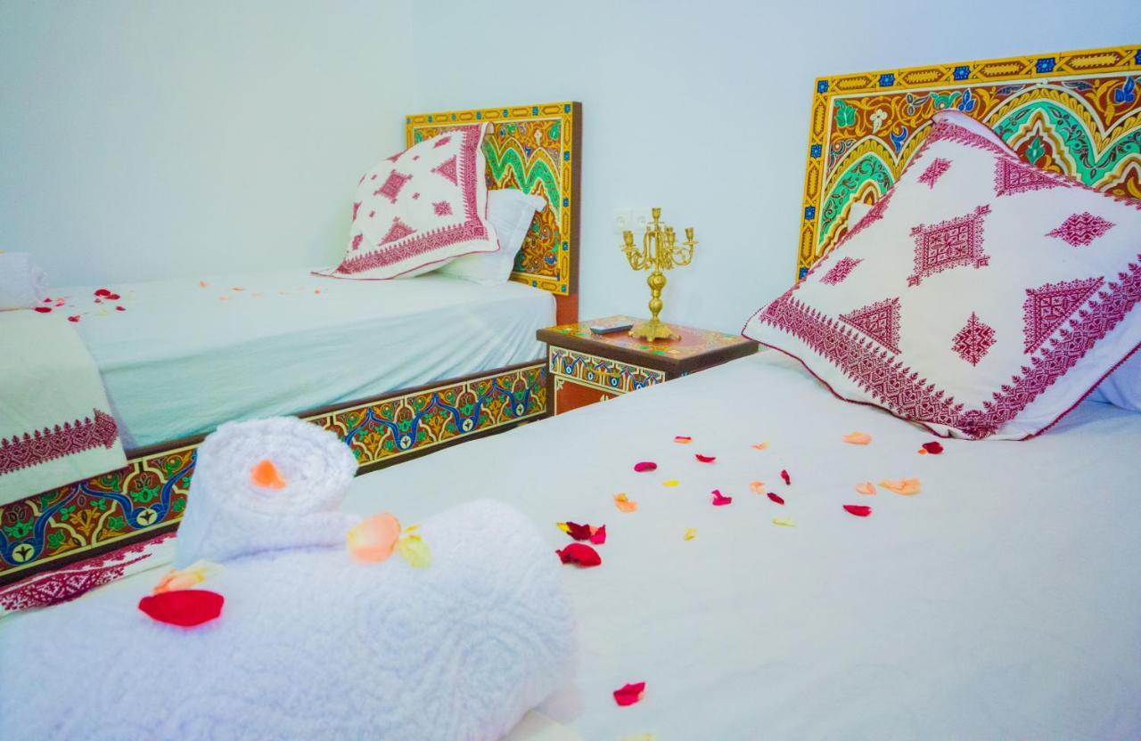 Riad Mahrez Fez Esterno foto