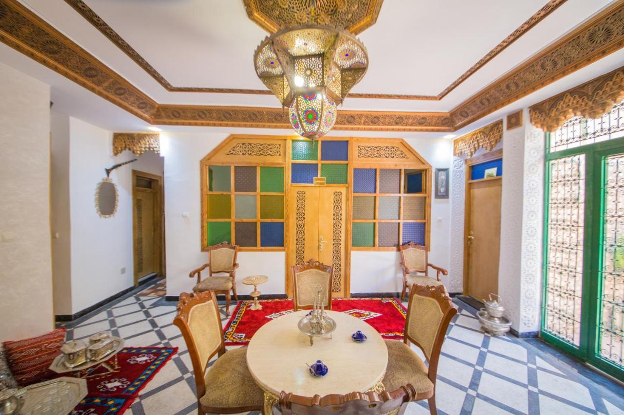 Riad Mahrez Fez Esterno foto